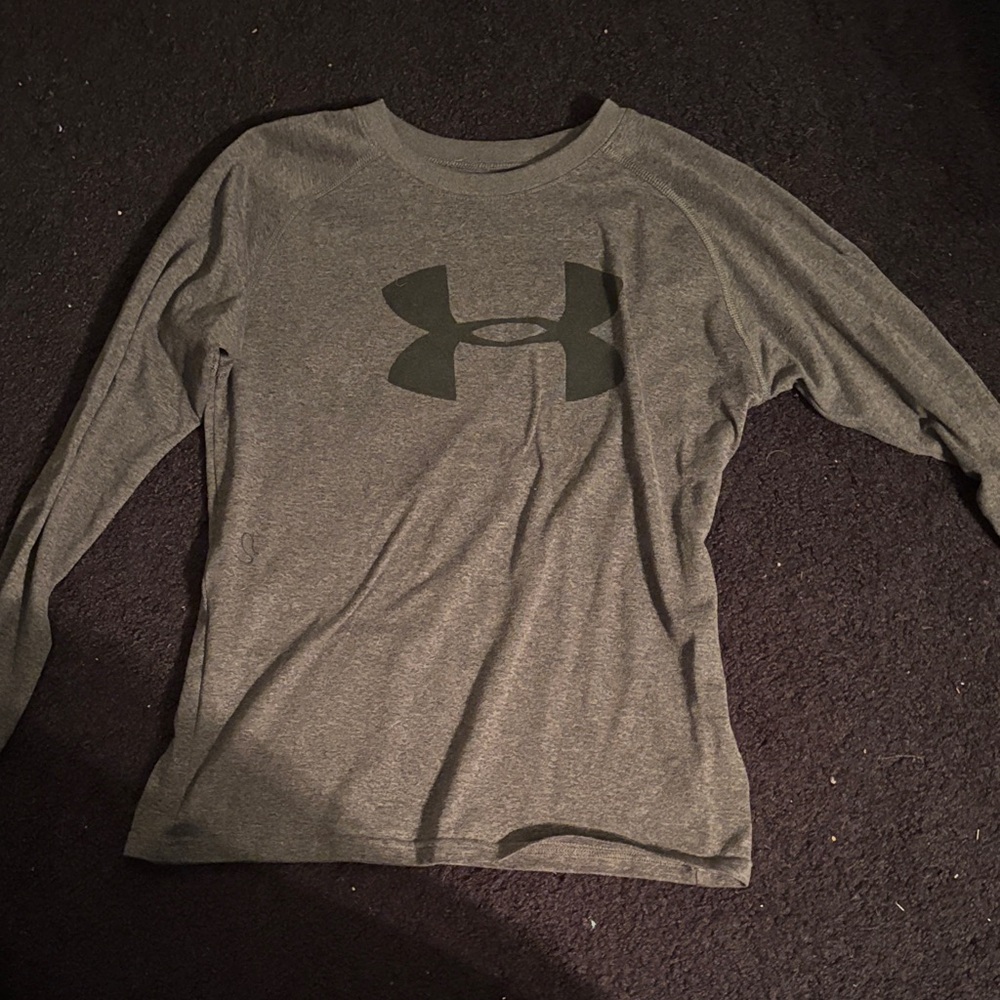 Under Armour Heather Gray Long Sleeve Tee